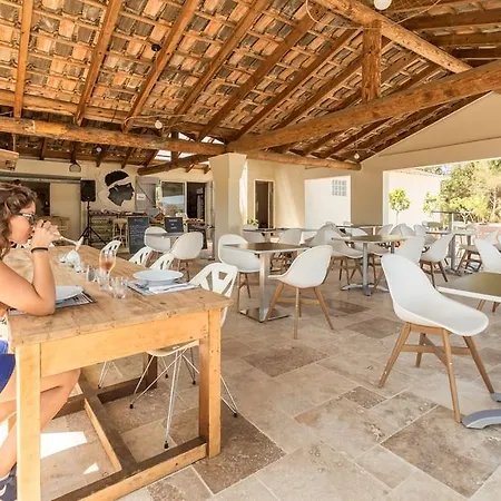 Corsica Paradise אתר קמפינג 4*