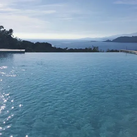 Corsica Paradise كالكاتوكجيو
