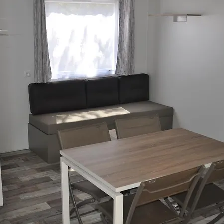 مكان تخييم Corsica Paradise 4*