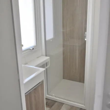 مكان تخييم Corsica Paradise 4*